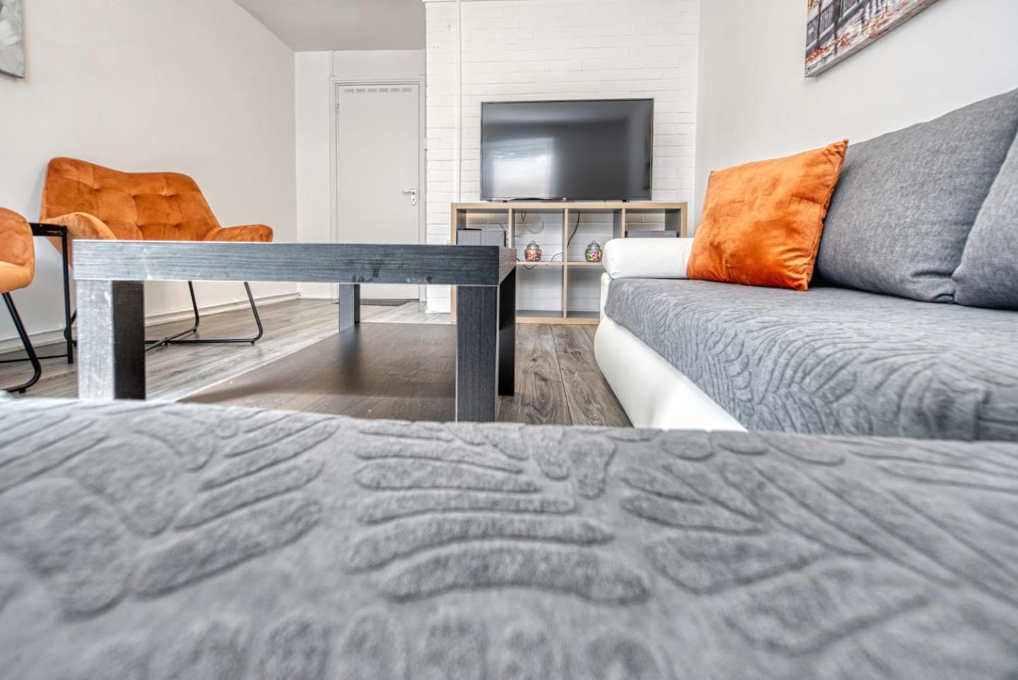 3 Bed House With Driveway Vakantiehuis